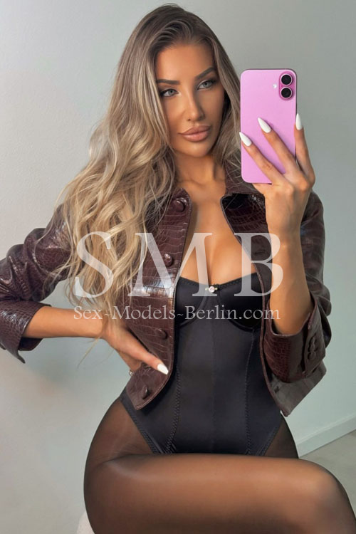 Tall Escort in Berlin