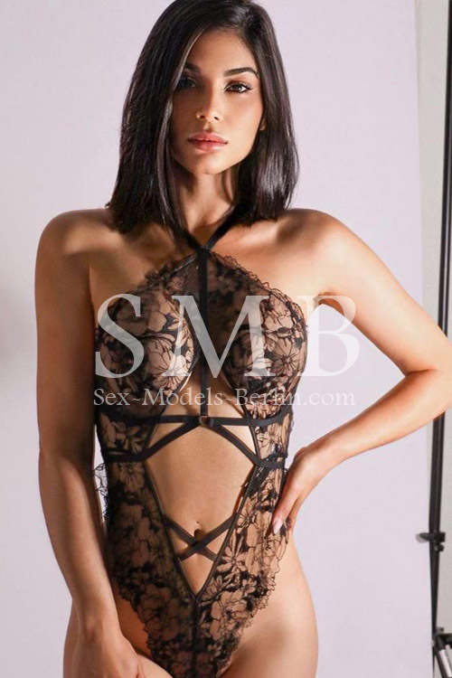 Short Hairs Call Girl in Berlin