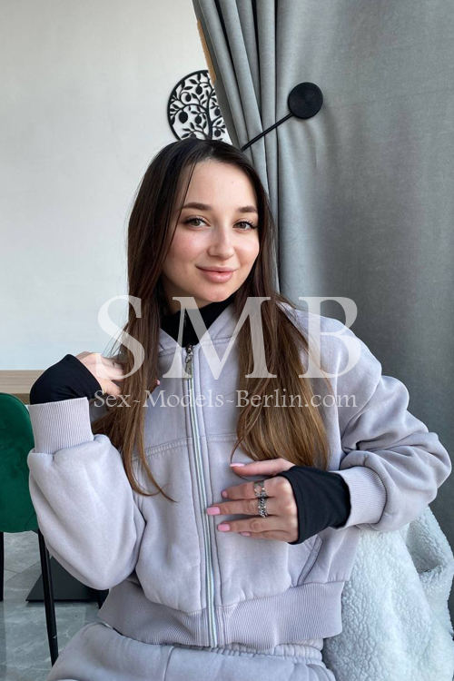 DFK Escort Girl In Berlin
