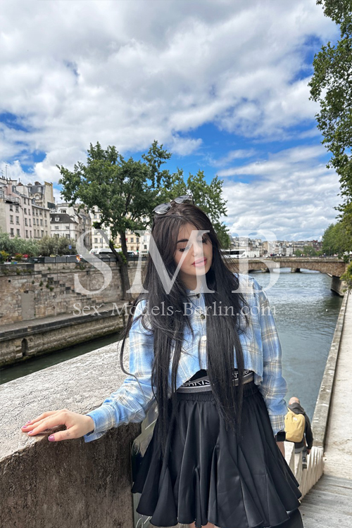 Deep Throat Sex Girl In Berlin