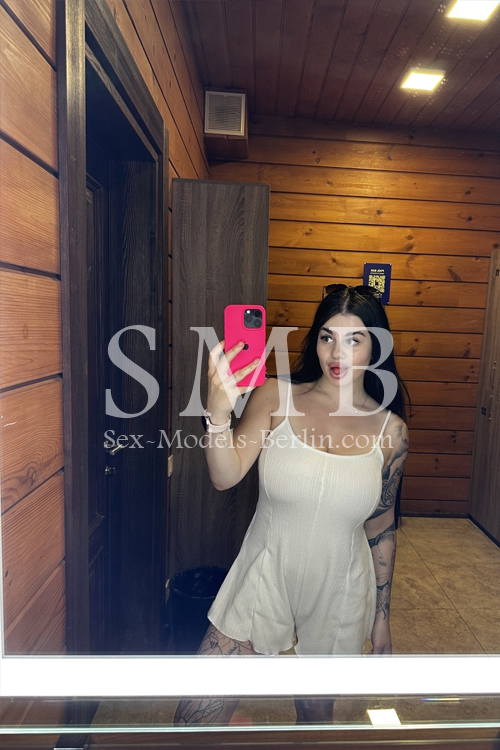 Deep Throat Sex Girl In Berlin