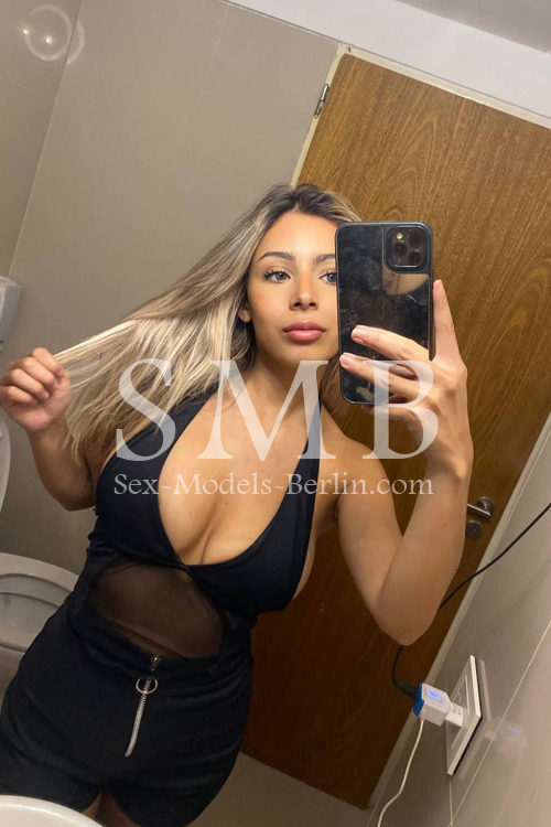 Pornstar Escort Girl In Berlin