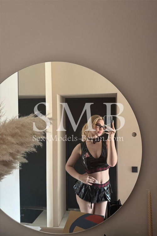 Cum On Boobs Escort Girl In Berlin