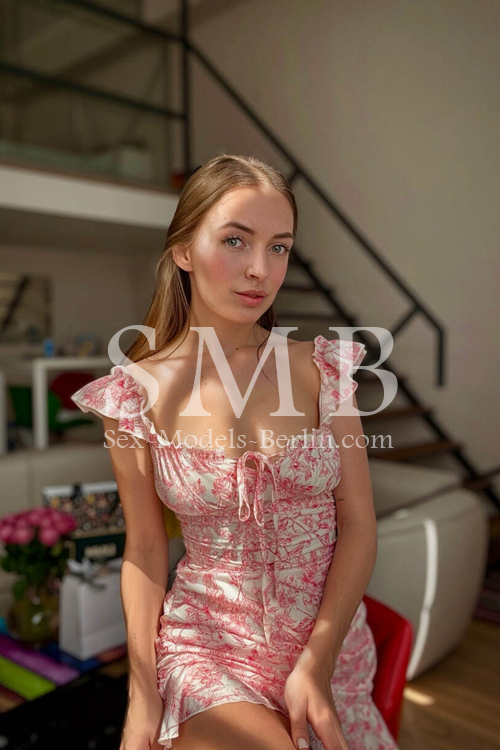 Skinny Escort Girl In Berlin